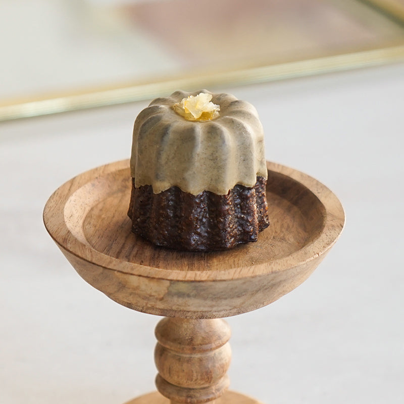 紅茶カヌレ　アトリエディモワ　クッキー缶　クッキーボックス
