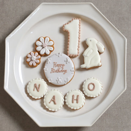 バースデーケーキ　１歳の誕生日　クッキーボックス　ハーフバースデー　うさぎ
